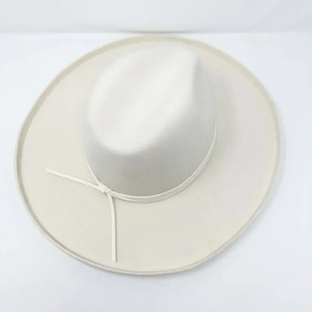 Camp The Label Women’s Aubrey Hat in White Ivory Size 59 cm (Adult XL)‎